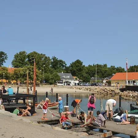 Three Bedroom Holiday In Rorvig Holiday home Asnaes