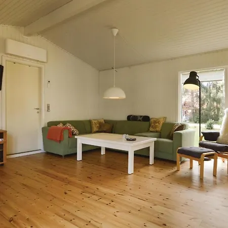 Three Bedroom Holiday In Rorvig Asnaes